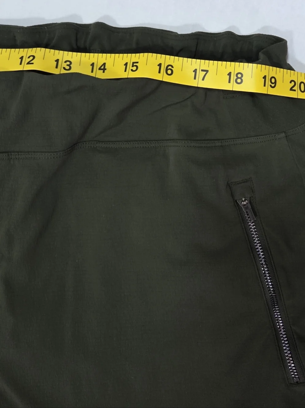 Athleta Womens Trekkie High Rise Jogger Pants Size 20 Aspen Olive Sporty Logo - Picture 9 of 14
